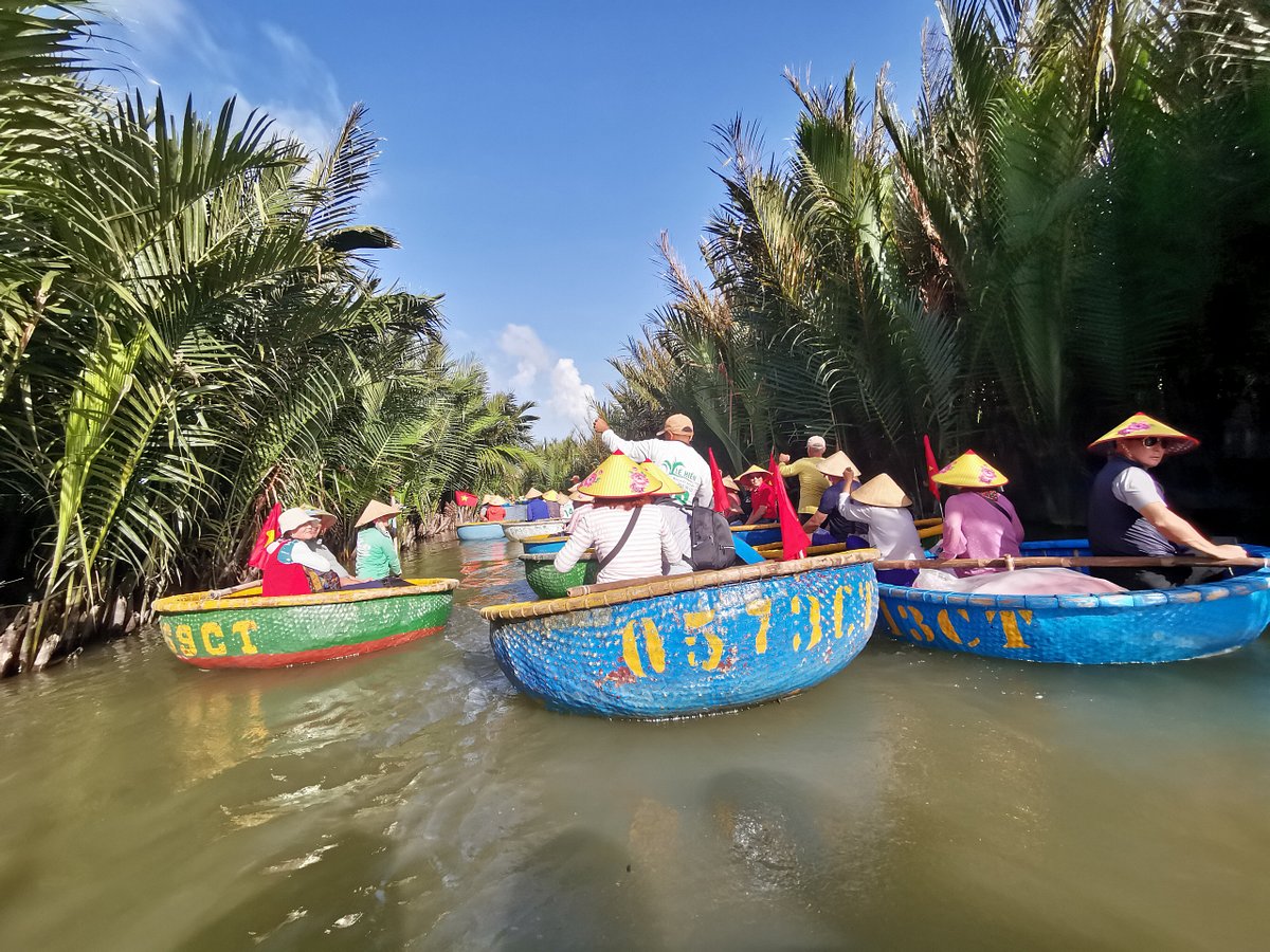 hoi-an-basket-boat