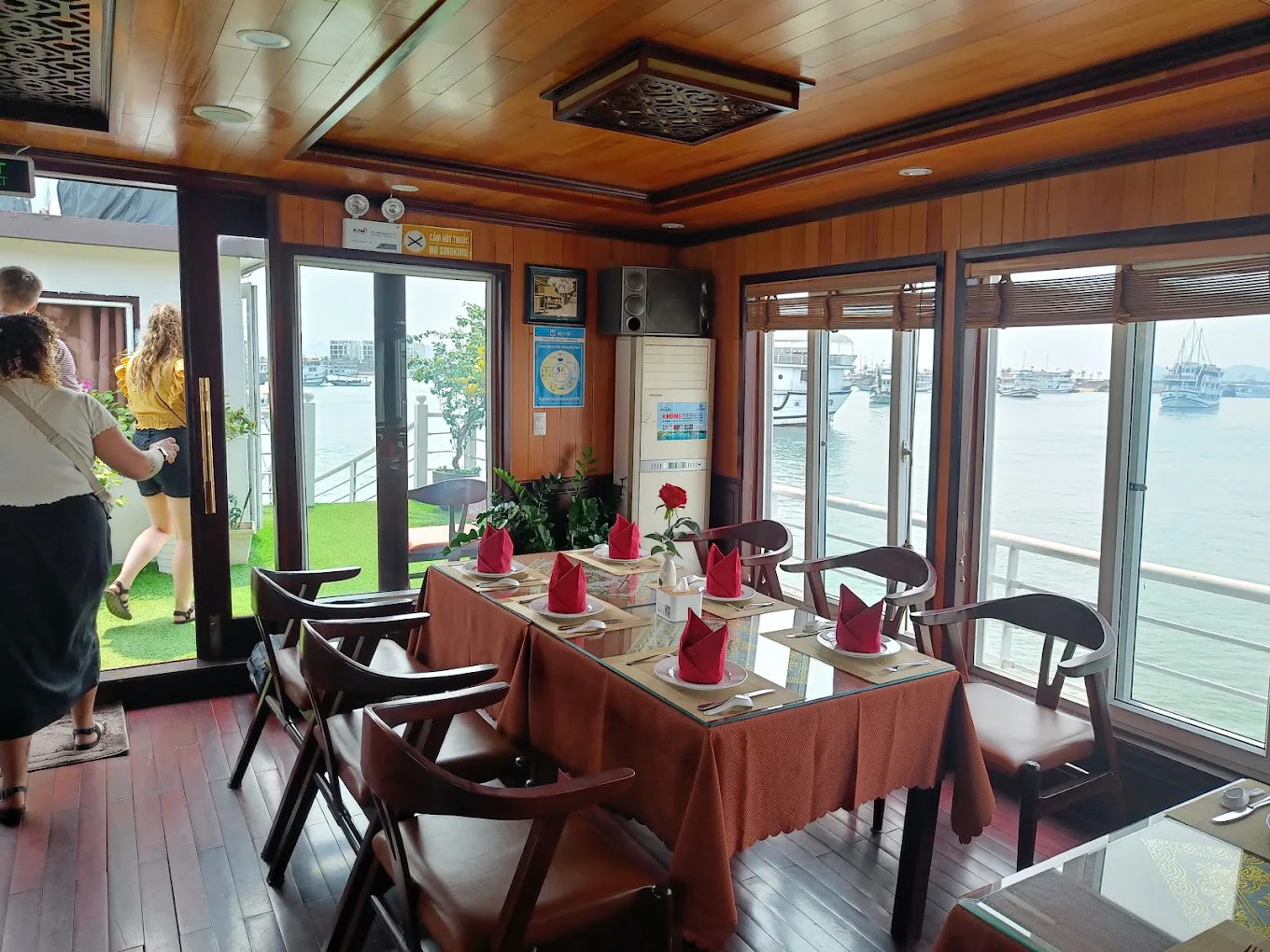 lavender cruise dinning room