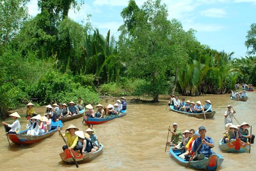 ME KHONG DAY TOUR