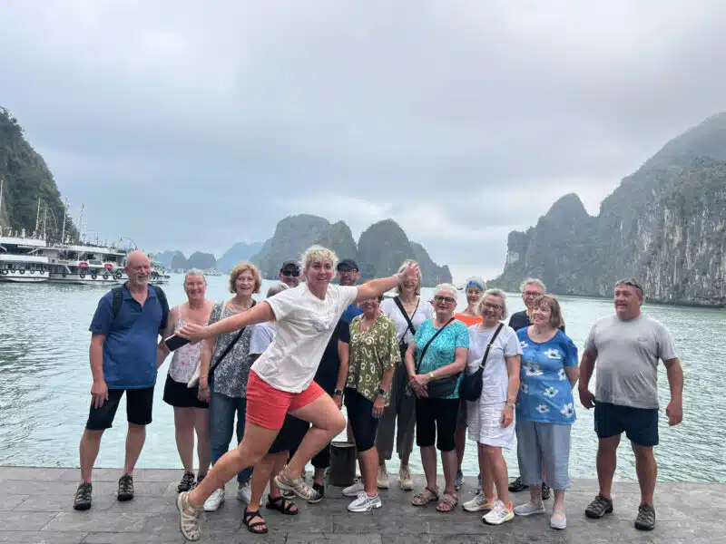 Blog HALONG BAY CUSTOMER